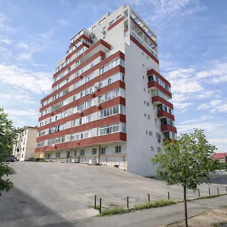 Novus Luxury Free Parking *